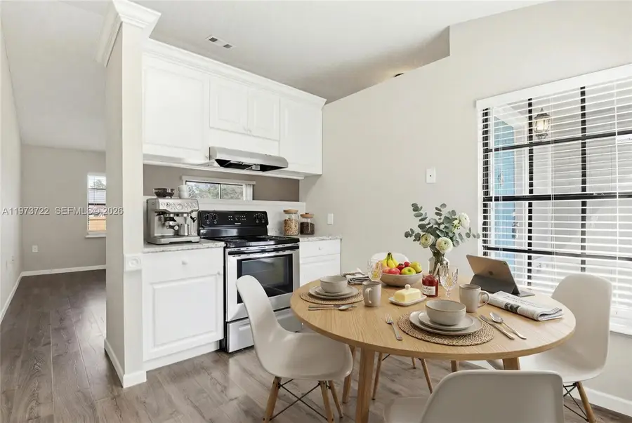 637 Mosquero Ave, Deltona, FL 32738 - #2