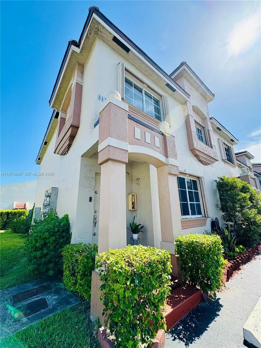 8346 NW 10th St, Miami, FL 33126 - #2