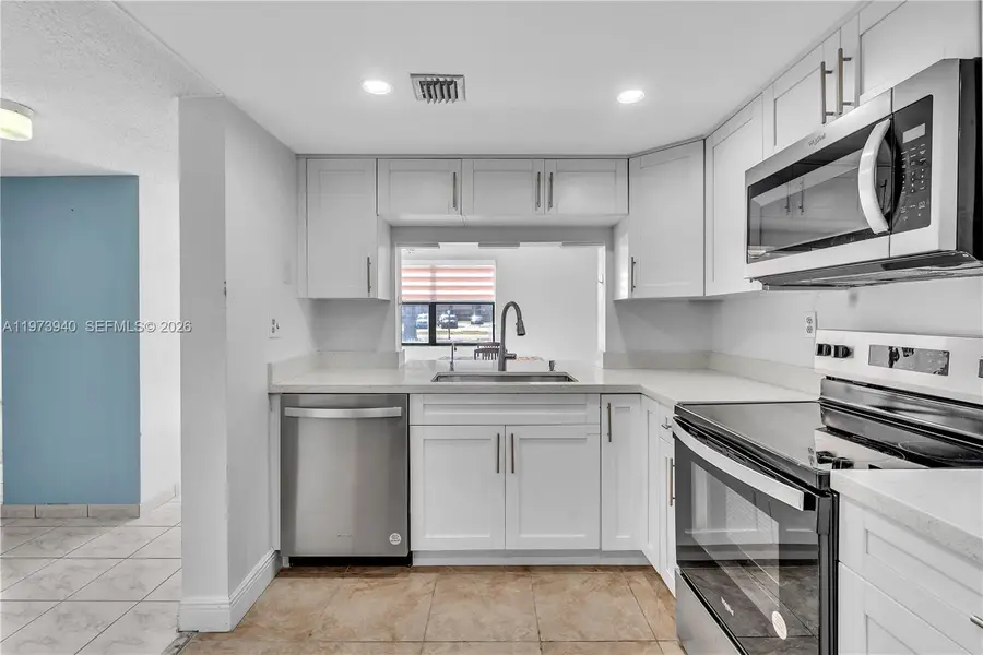 3252 Foxcroft Rd #102, Miramar, FL 33025 - #3