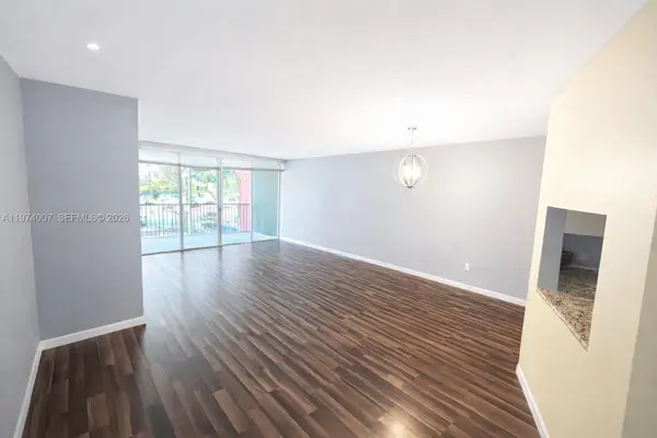 1780 NE 191st St #210-2, Miami, FL 33179