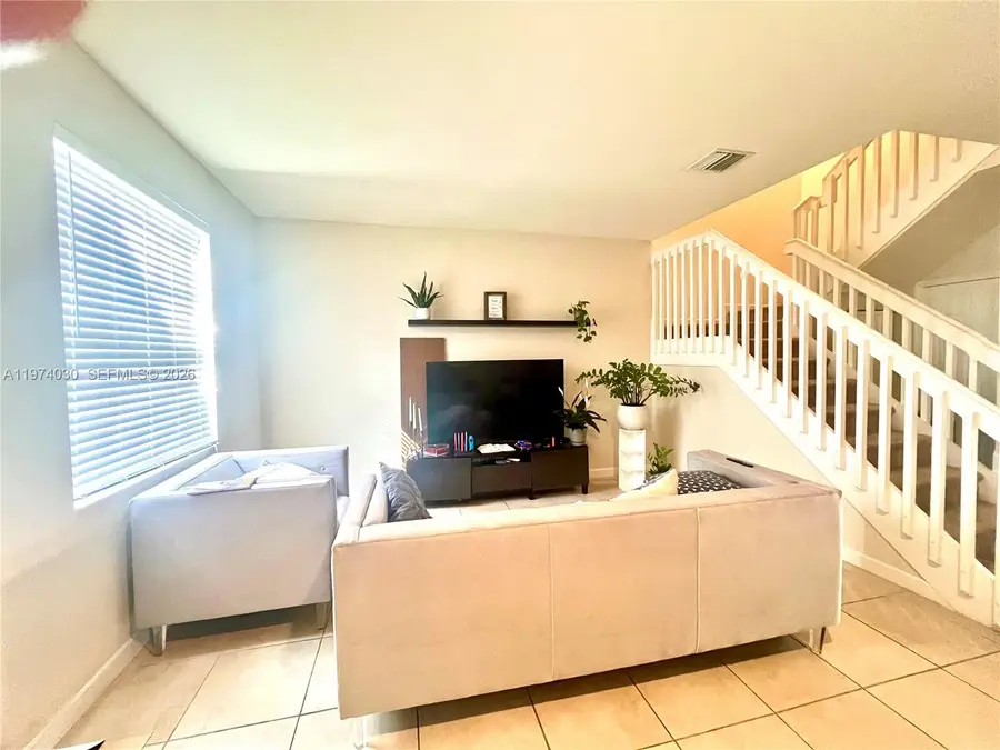 9271 W 33rd Ln, Hialeah, FL 33018 - #3