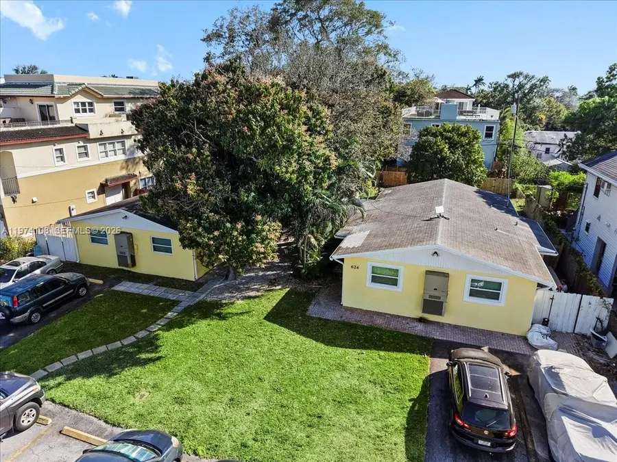 620 SW 10th St, Fort Lauderdale, FL 33315 - #2