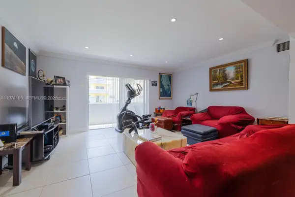 7401 SW 82nd St #109s, Miami, FL 33143