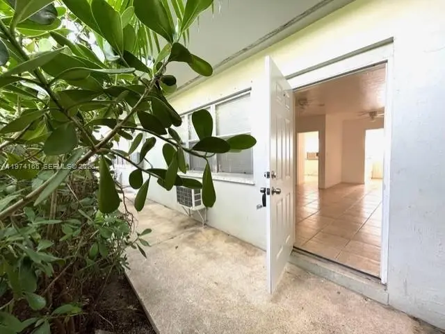 810 82nd St, Miami Beach, FL 33141 - #3