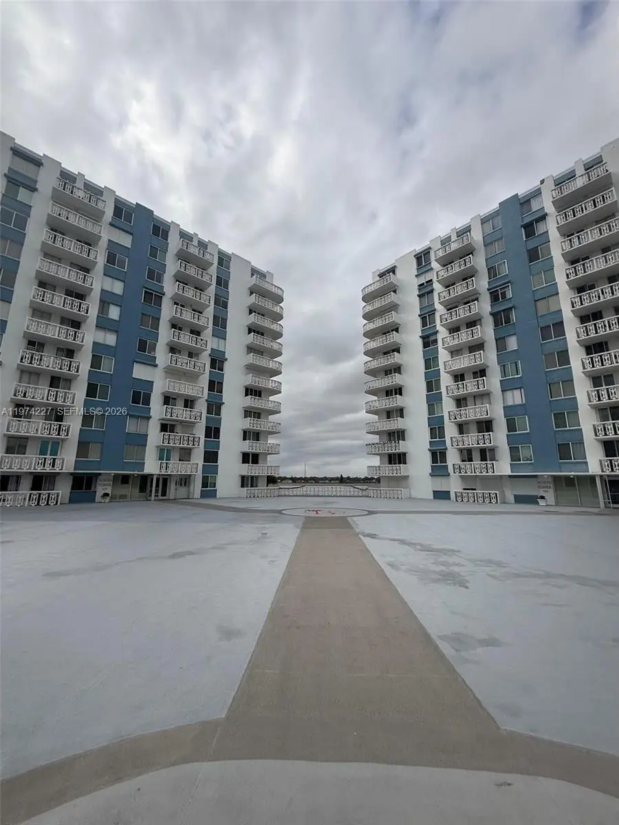 925 N Halifax #102, Daytona Beach, FL 32118 - #2