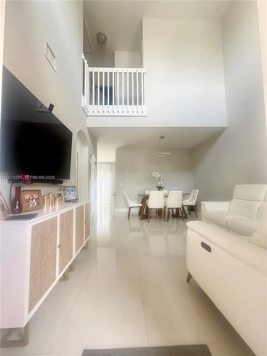 4106 NE 25th St, Homestead, FL 33033 - #2