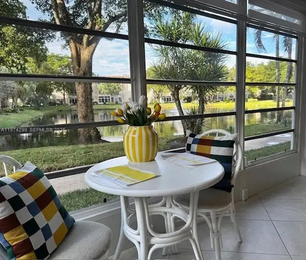 5101 NW 34th St #101, Lauderdale Lakes, FL 33319