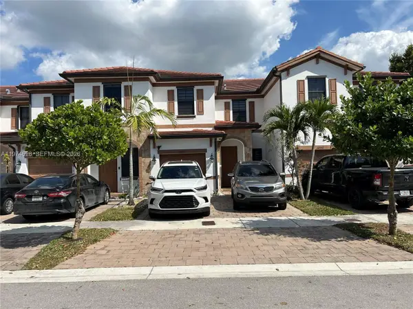 10371 W 33rd Ct, Hialeah, FL 33018