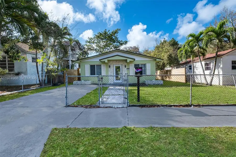 276 NW 40th St, Miami, FL 33127 - #3