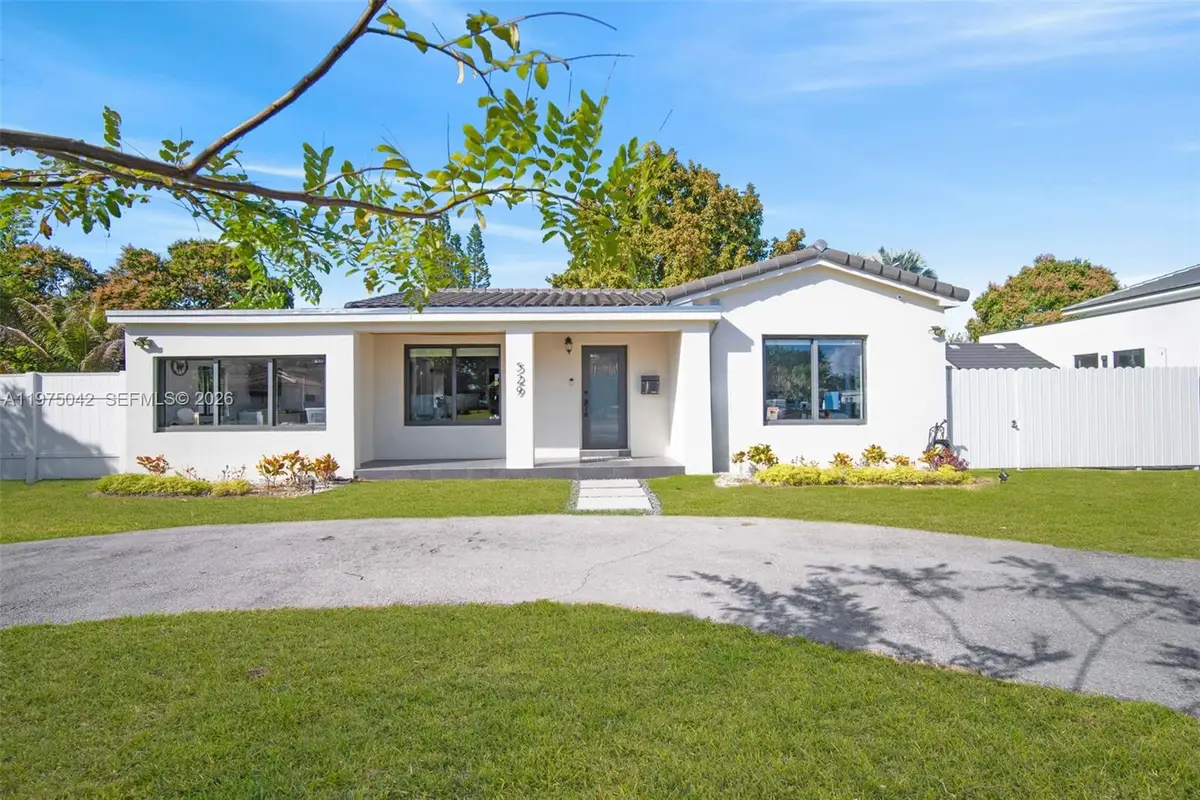 529 NE 109th St, Miami, FL 33161 - #1