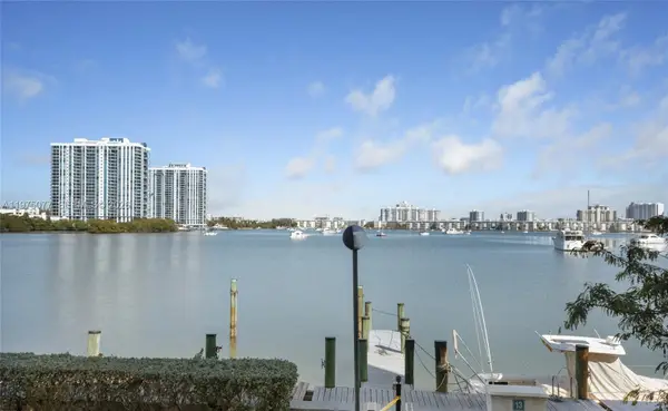 16558 NE 26th Ave #2G, North Miami Beach, FL 33160