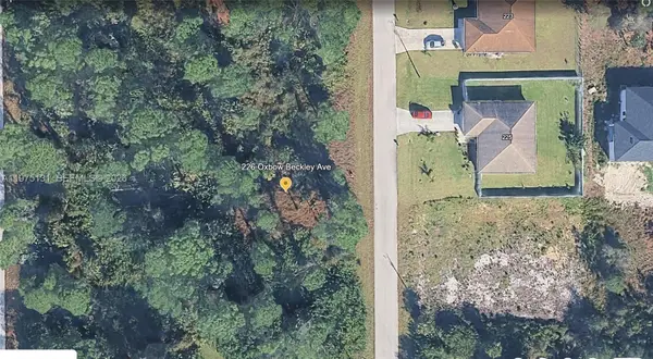 226 Beckley Dr, Lehigh Acres, FL 33974