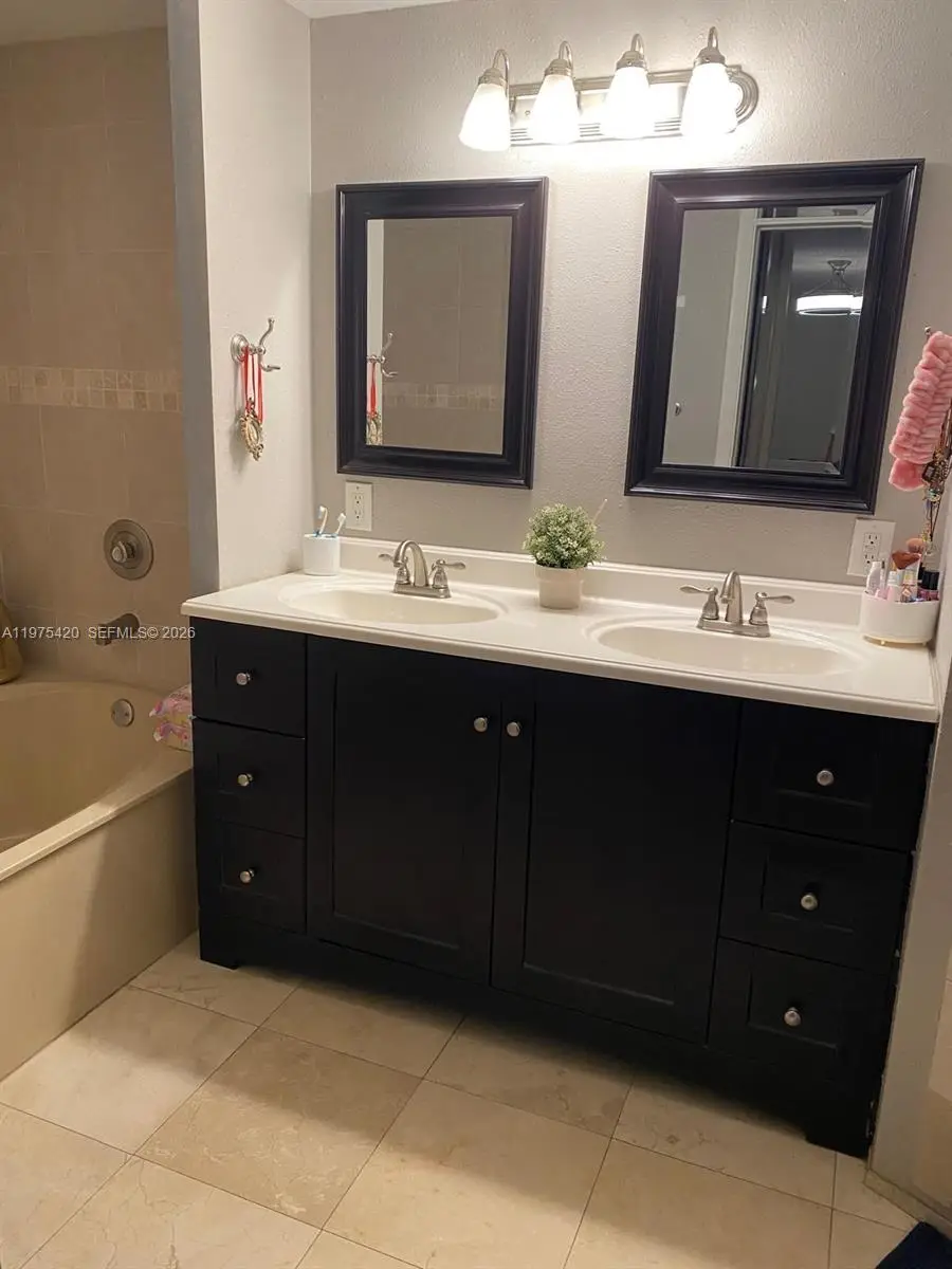 11881 SW 13th Ct, Davie, FL 33325 - #2