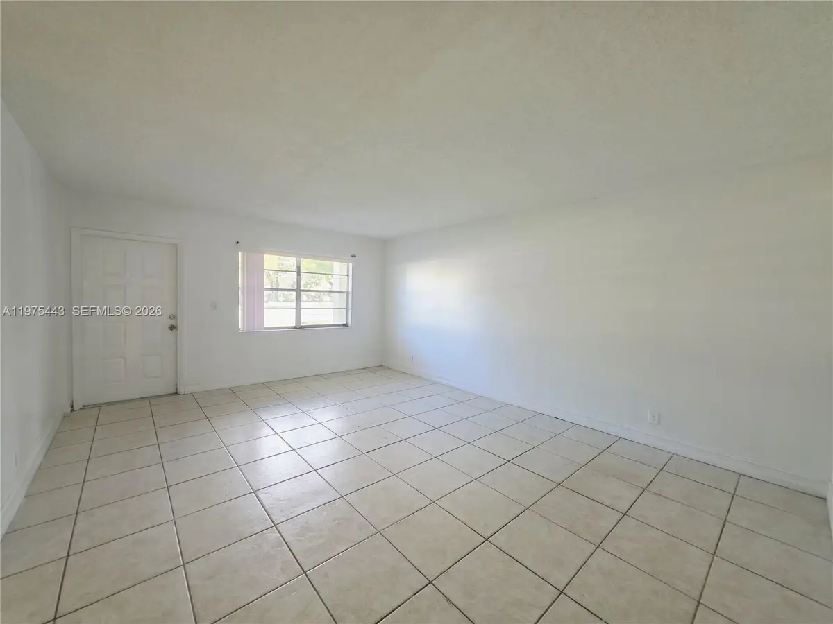 4160 NW 21st St #124D, Lauderhill, FL 33313 - #1