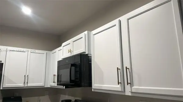 1070 NW 6th Ter, Florida City, FL 33034