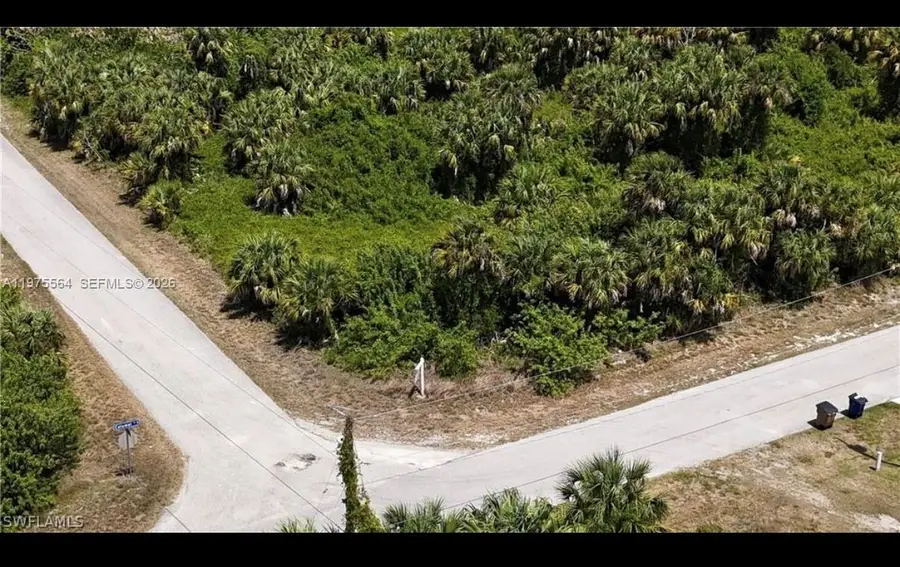 327 Lancelot Ave, Lehigh Acres, FL 33974 - #3