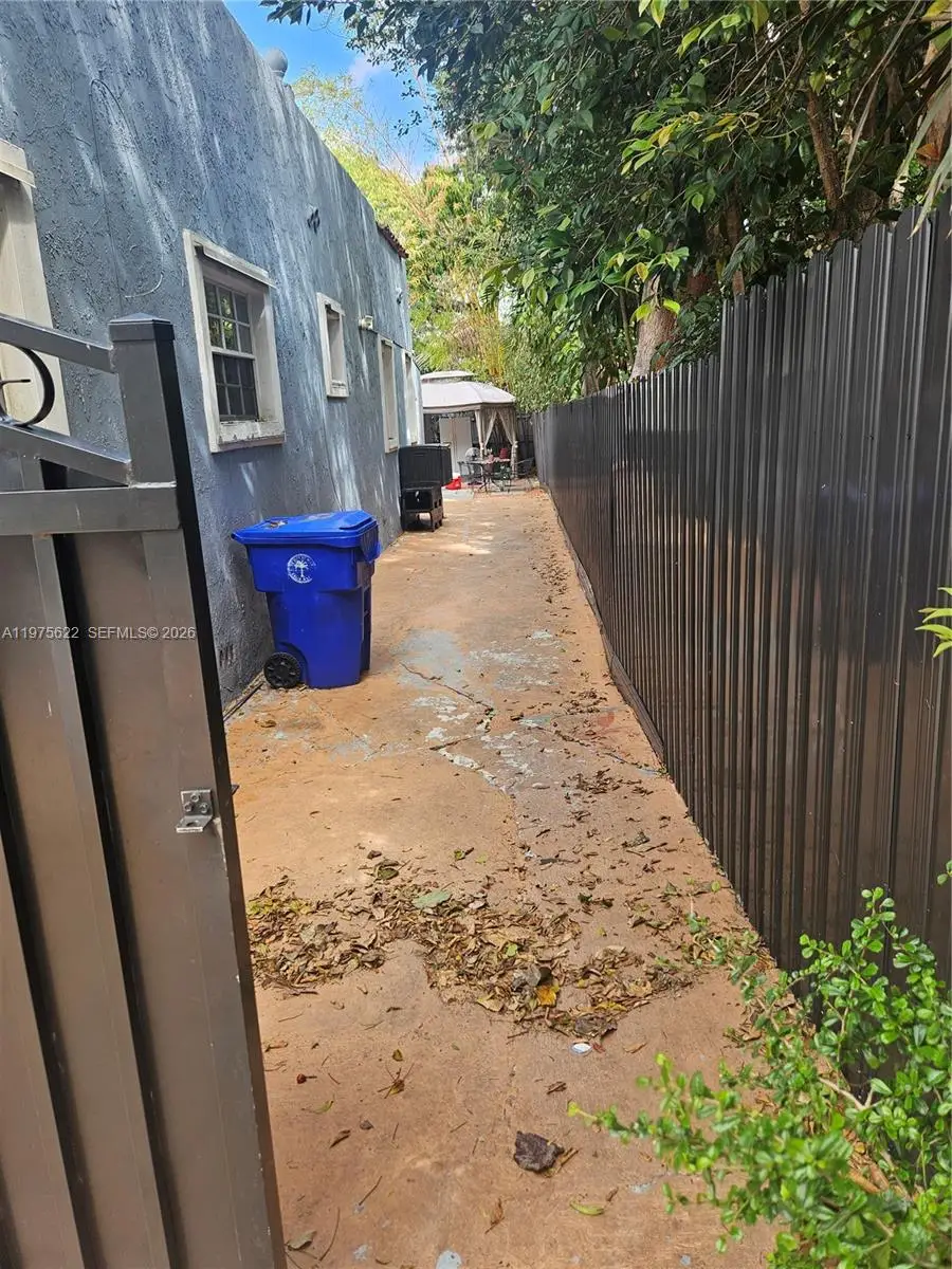 2231 NW 4th Ter, Miami, FL 33125 - #2