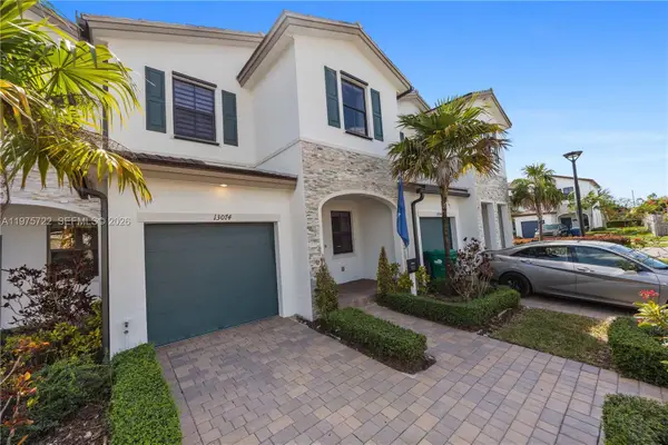 13074 SW 233rd Ter, Homestead, FL 33032