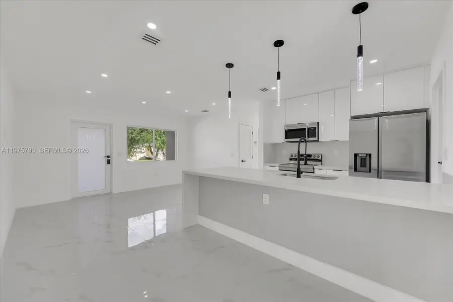 910 NW 133rd St, North Miami, FL 33168 - #3