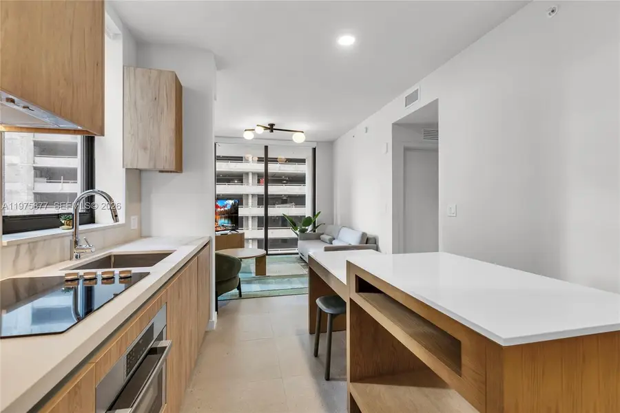 11 NE 6 St #407, Miami, FL 33132 - #3