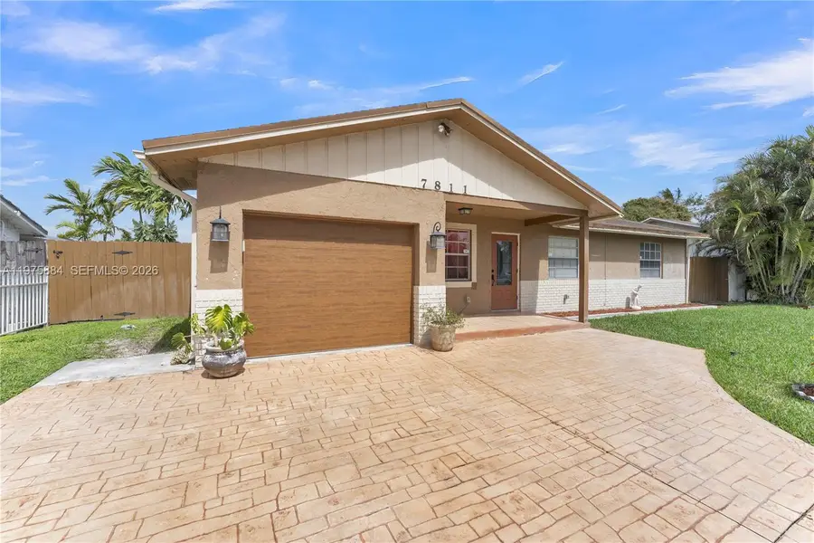7811 NW 47th St, Lauderhill, FL 33351 - #2