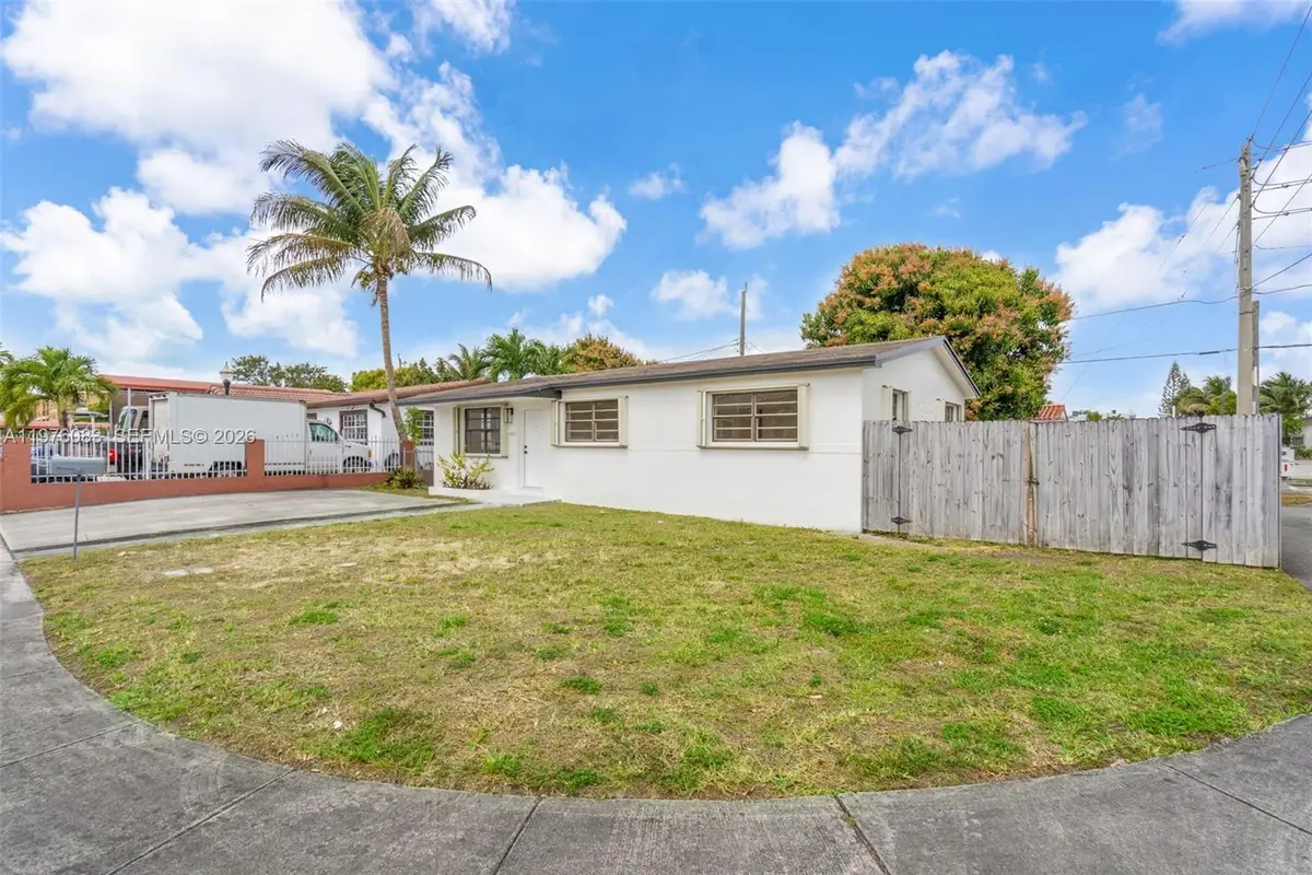 1005 W 36th Pl, Hialeah, FL 33012 - #1