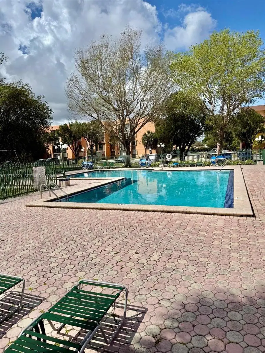 9400 West Flagler St #312, Miami, FL 33174 - #2