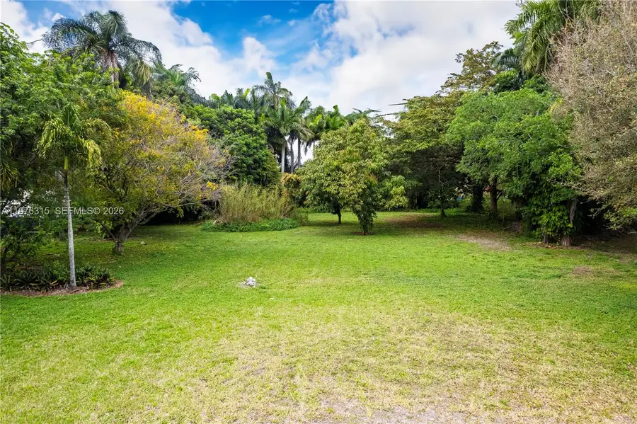 291 NE 152nd St, Miami, FL 33162 - #2