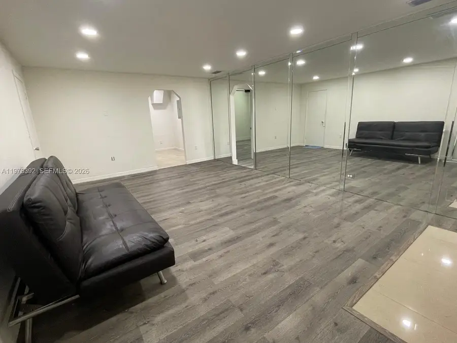 10415 NW 35th Ave, Miami, FL 33147 - #2