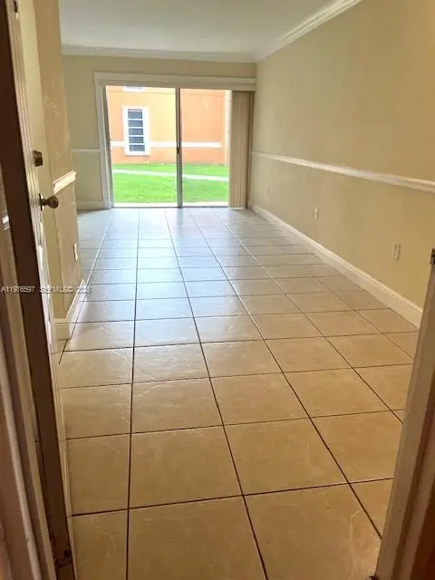 9493 SW 76th St #L4, Miami, FL 33173 - #3