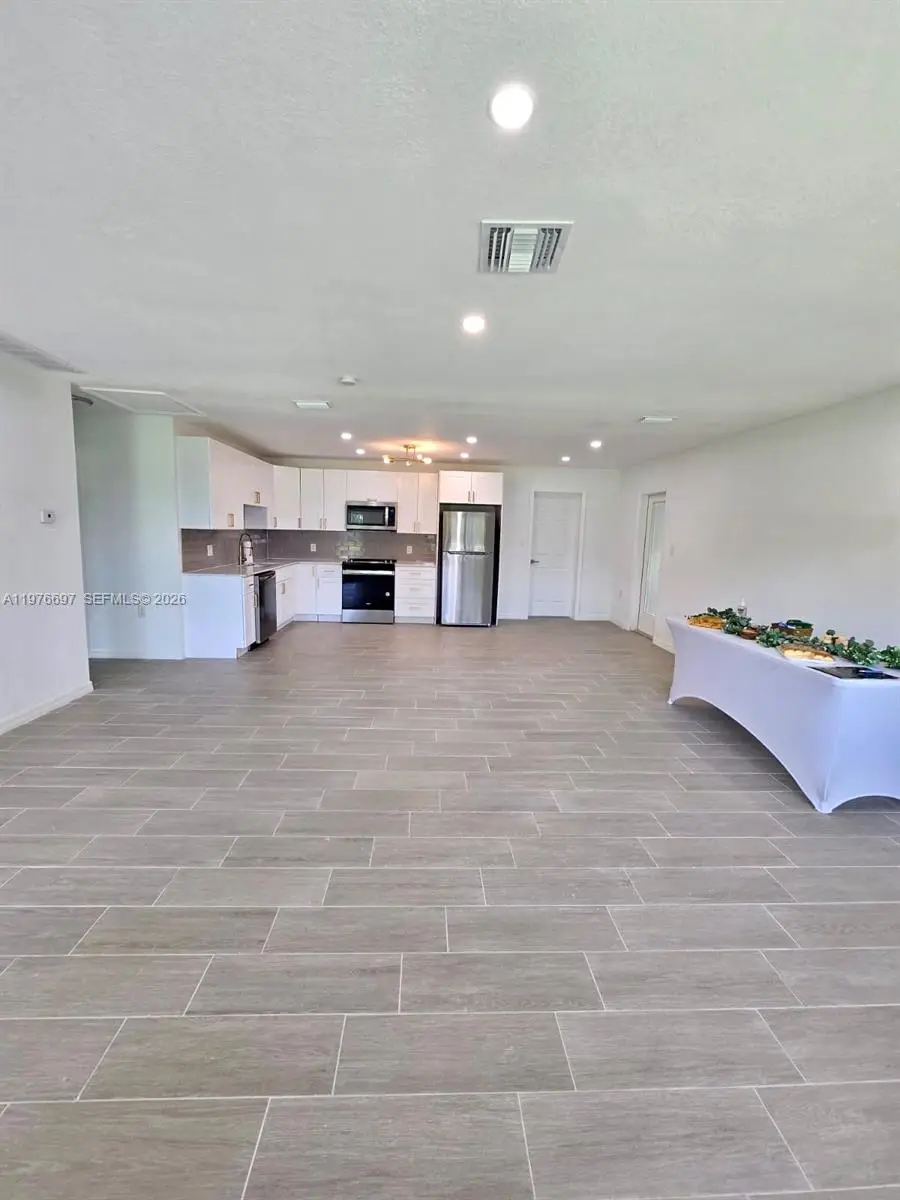 4438 E Riverside Drive, Fort Myers, FL 33905 - #2