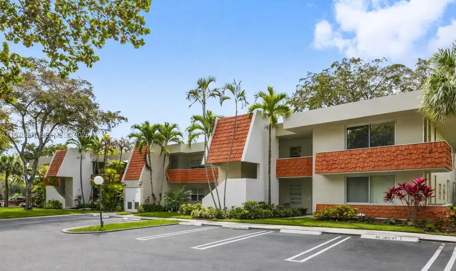 823 Cypress Blvd #204, Pompano Beach, FL 33069 - #3