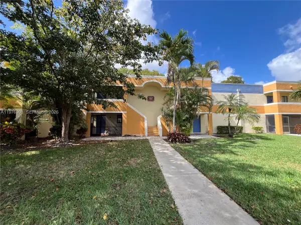 183 Lakeview Dr #203, Weston, FL 33326