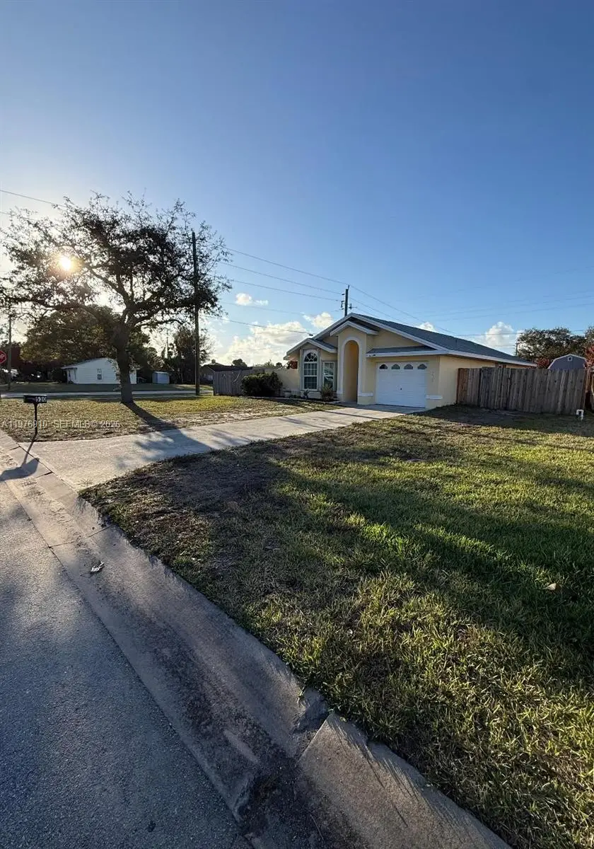 530 20th Pl Sw, Vero Beach, FL 32962 - #2