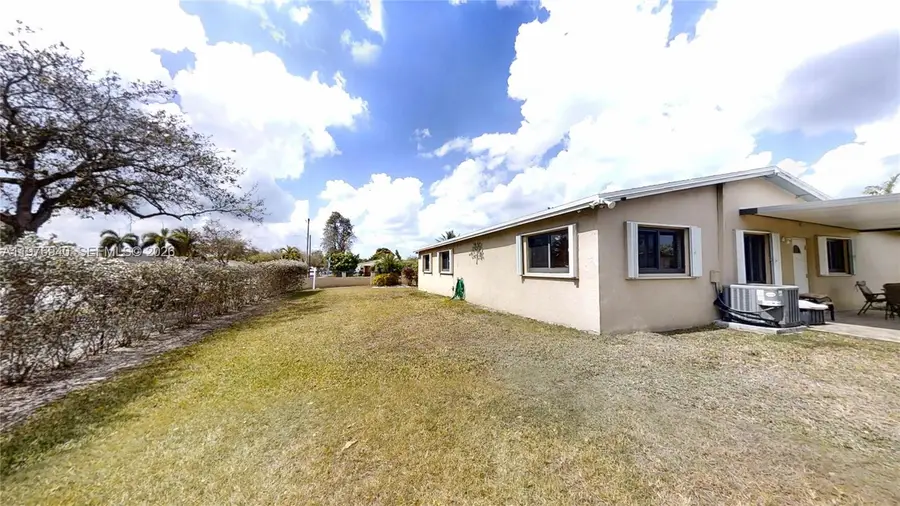 705 NW 8th Ave, Florida City, FL 33034 - #2