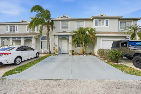 4765 SW 14th St, Deerfield Beach, FL 33442