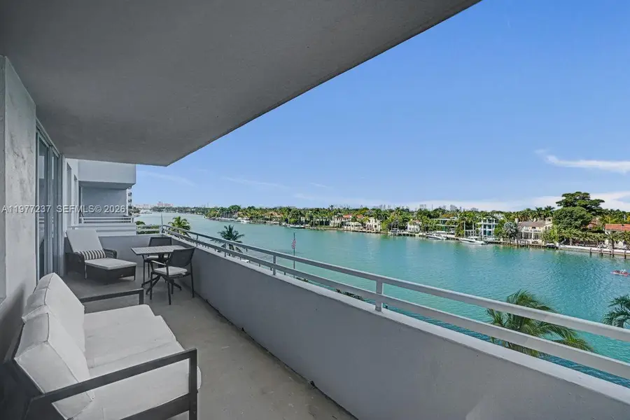 5700 Collins Ave #5L, Miami Beach, FL 33140 - #3