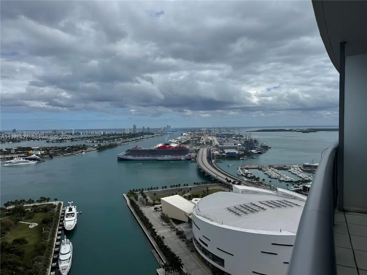 888 Biscayne Blvd #4011, Miami, FL 33132 - #1