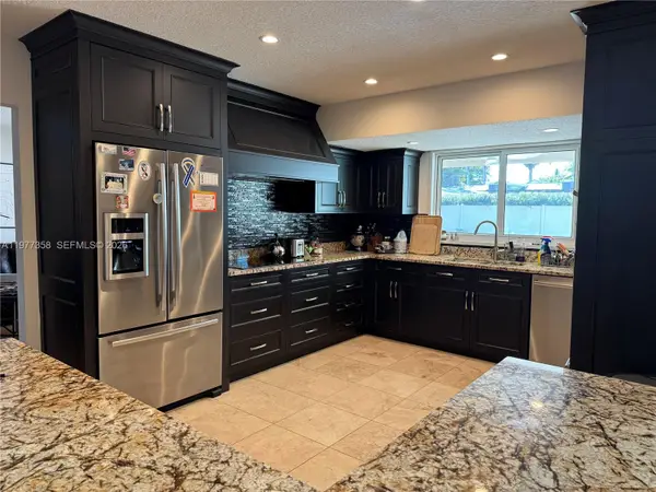 3900 N 43rd Ave, Hollywood, FL 33021