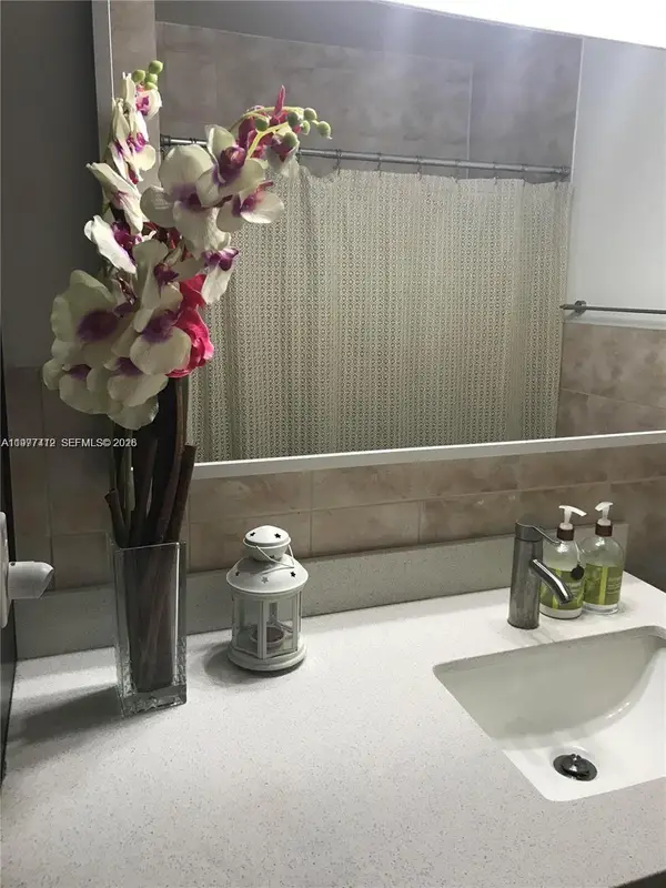 10794 N Kendall Dr #B2, Miami, FL 33176