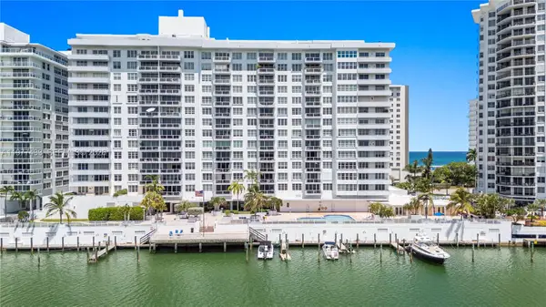 5700 Collins Ave #3A, Miami Beach, FL 33140