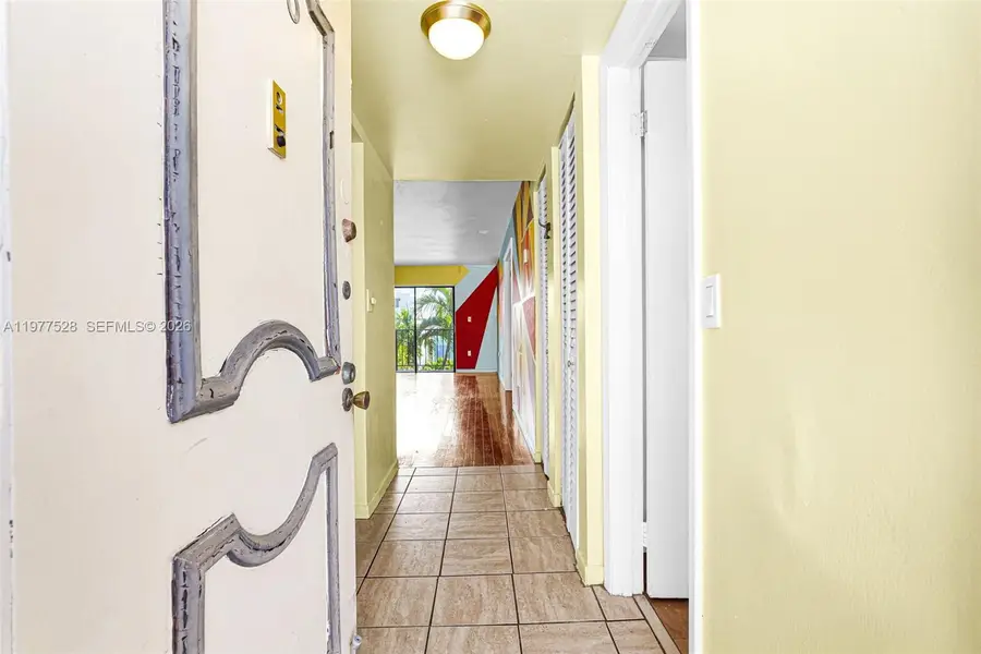 950 Euclid Ave #306, Miami Beach, FL 33139 - #2