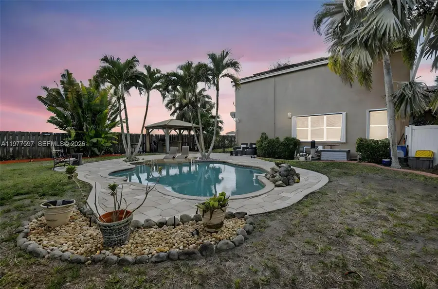 10614 SW 17th Pl, Davie, FL 33324 - #2