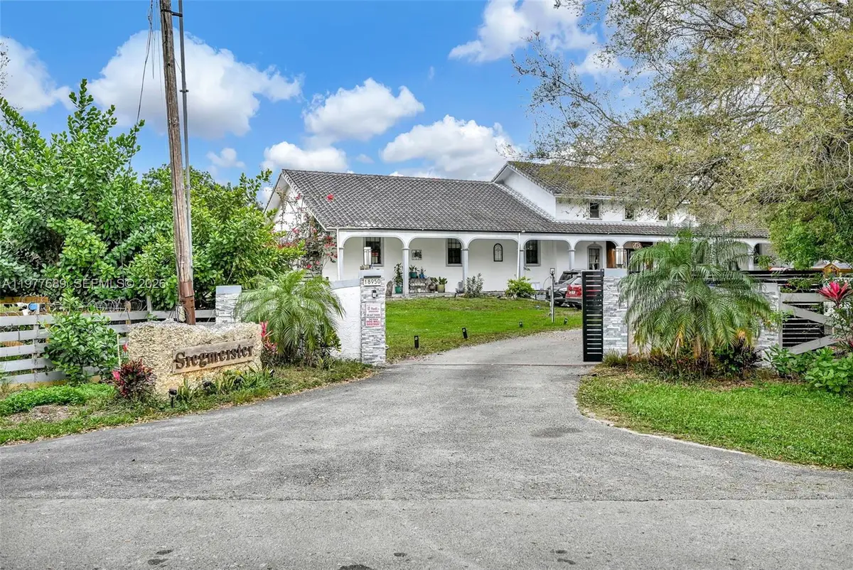 18950 SW 50th St, Southwest Ranches, FL 33332 - #1