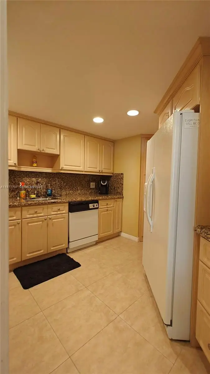 825 Brickell Bay Dr #841, Miami, FL 33131 - #3