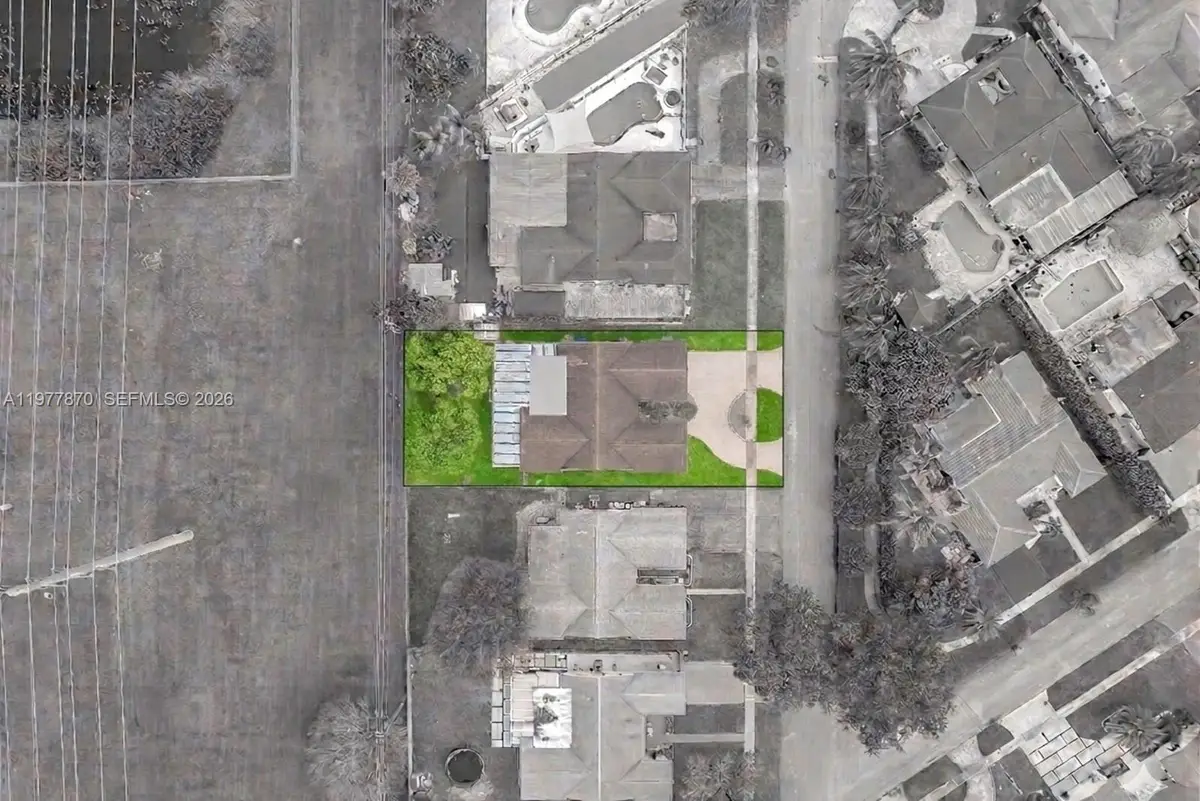 2030 NW 91st Ter, Pembroke Pines, FL 33024 - #1