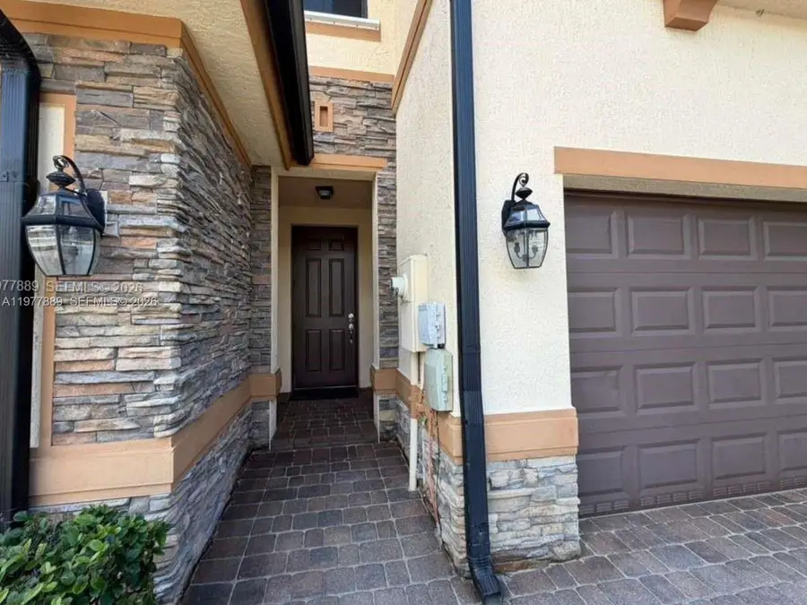 12350 S Village Cir, Davie, FL 33325 - #3