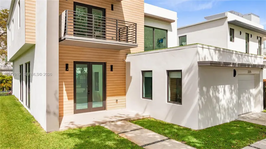 2225 SW 18th Ave, Miami, FL 33145 - #2
