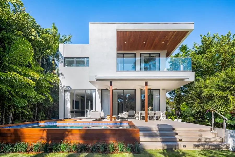 5701 N Bay Rd, Miami Beach, FL 33140 - #2