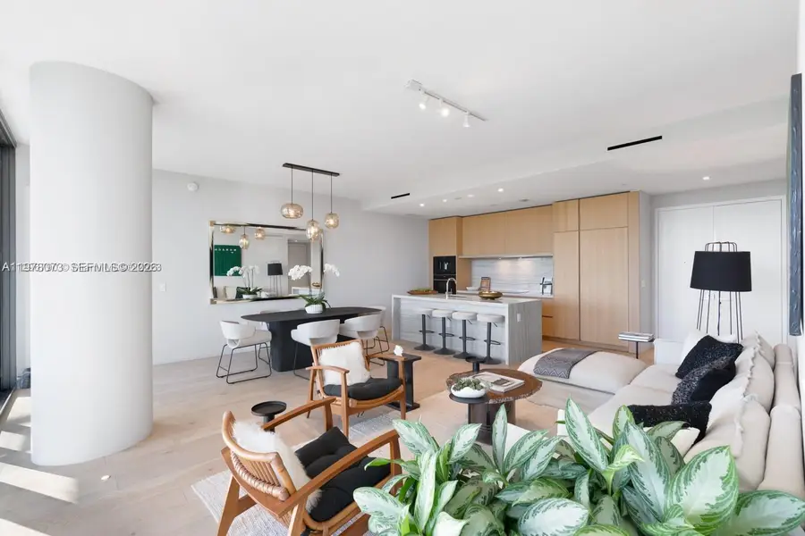 8701 Collins Ave #404, Miami Beach, FL 33154 - #3